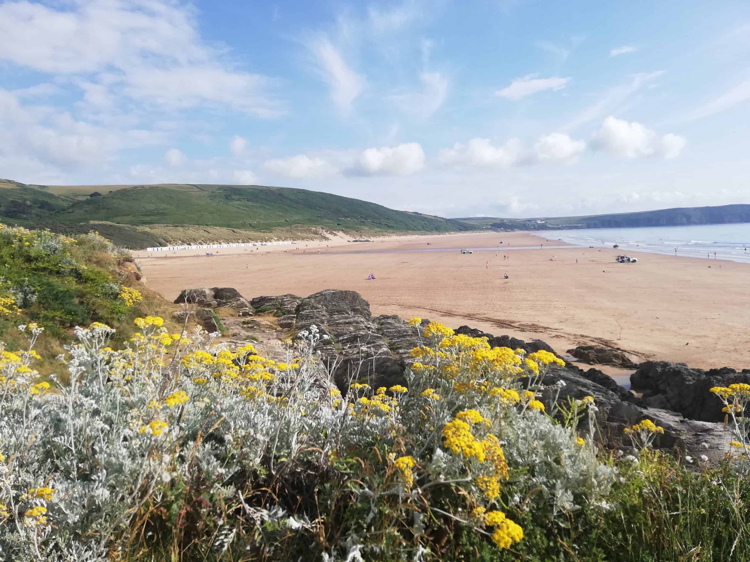 Read more about the article 14 Fun Things To Bring Backpacking- Solo Entertainment